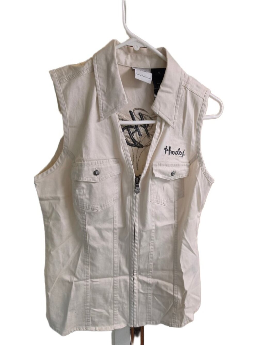 Harley-Davidson Womens White Sleeveless Vest With Embroidered Wings & Logo Small